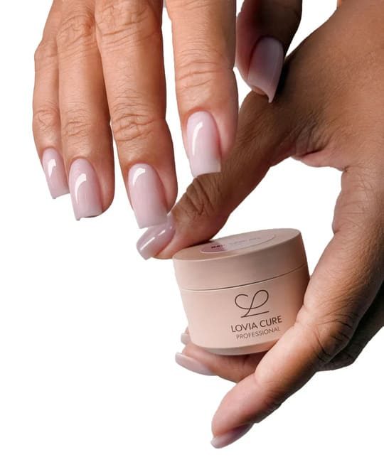 Пример дизайна с Nail Care Gel