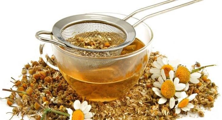 Отвар с ромашкой и грейпфрутом для ногтей